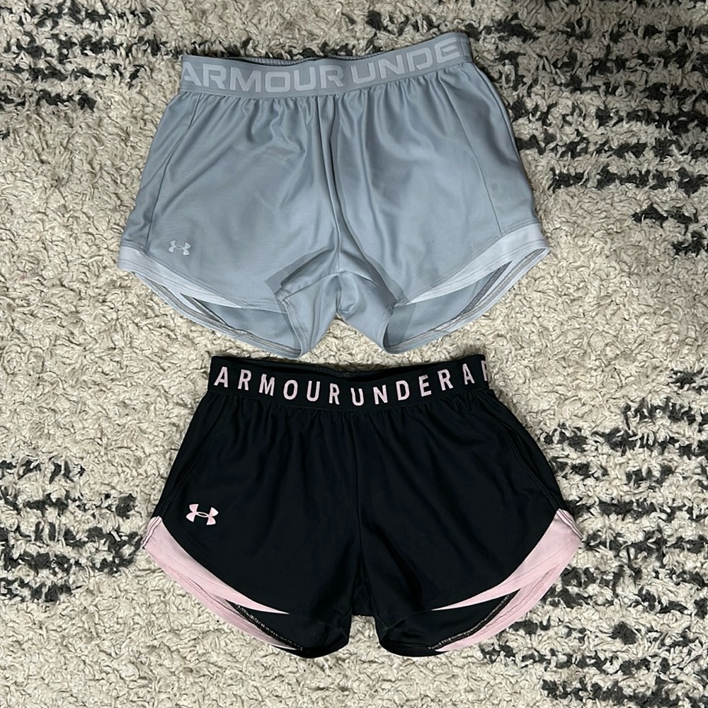 Ladies Under Armour  XS shorts